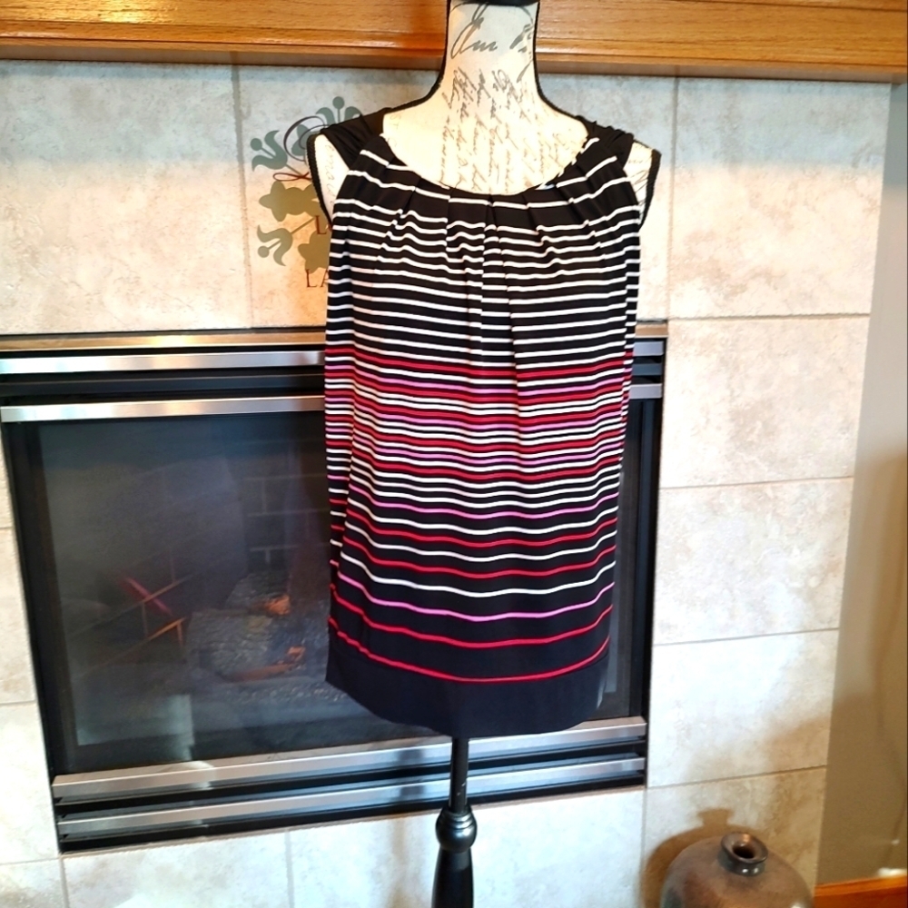 New York & Co. Stretch Medium StripeTop!
